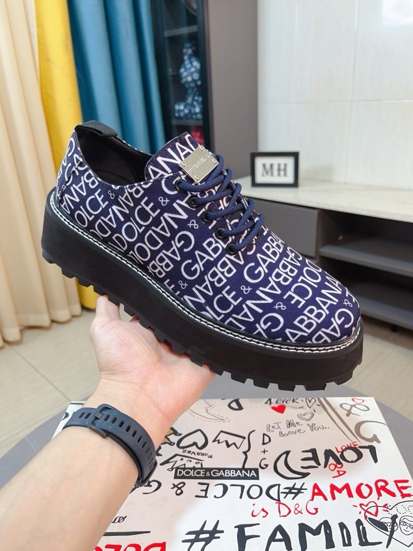 Dolce & Gabbana Men's Text-Print Lug Sole Shoes